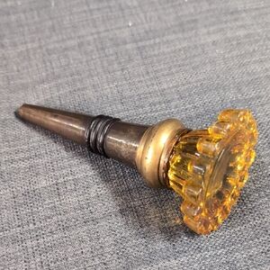 Amber Glass Bottle Stopper